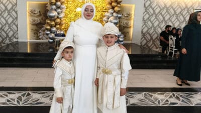 Tokat’ta şehit polis memuru Mustafa Çalışgan’ın oğulları Alparslan ve Mehmet