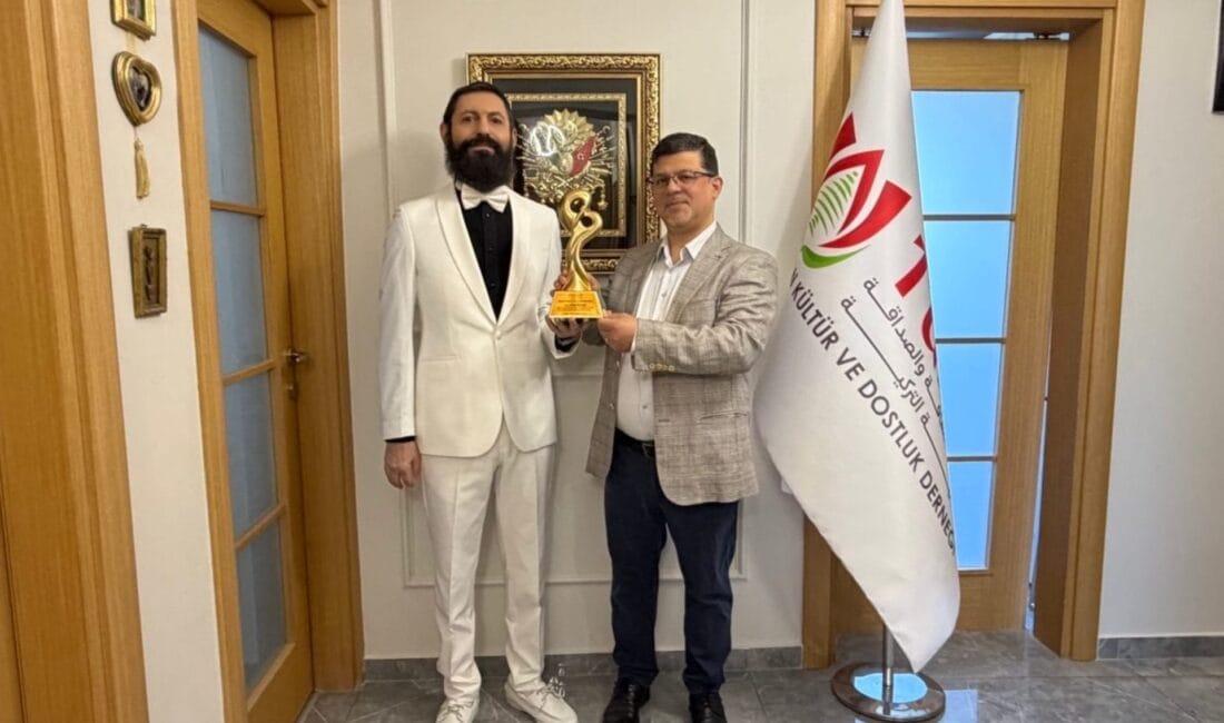 Dünyaca ünlü yazar Akif Manaf, uluslararası barış süreçlerine sunduğu katkılardan