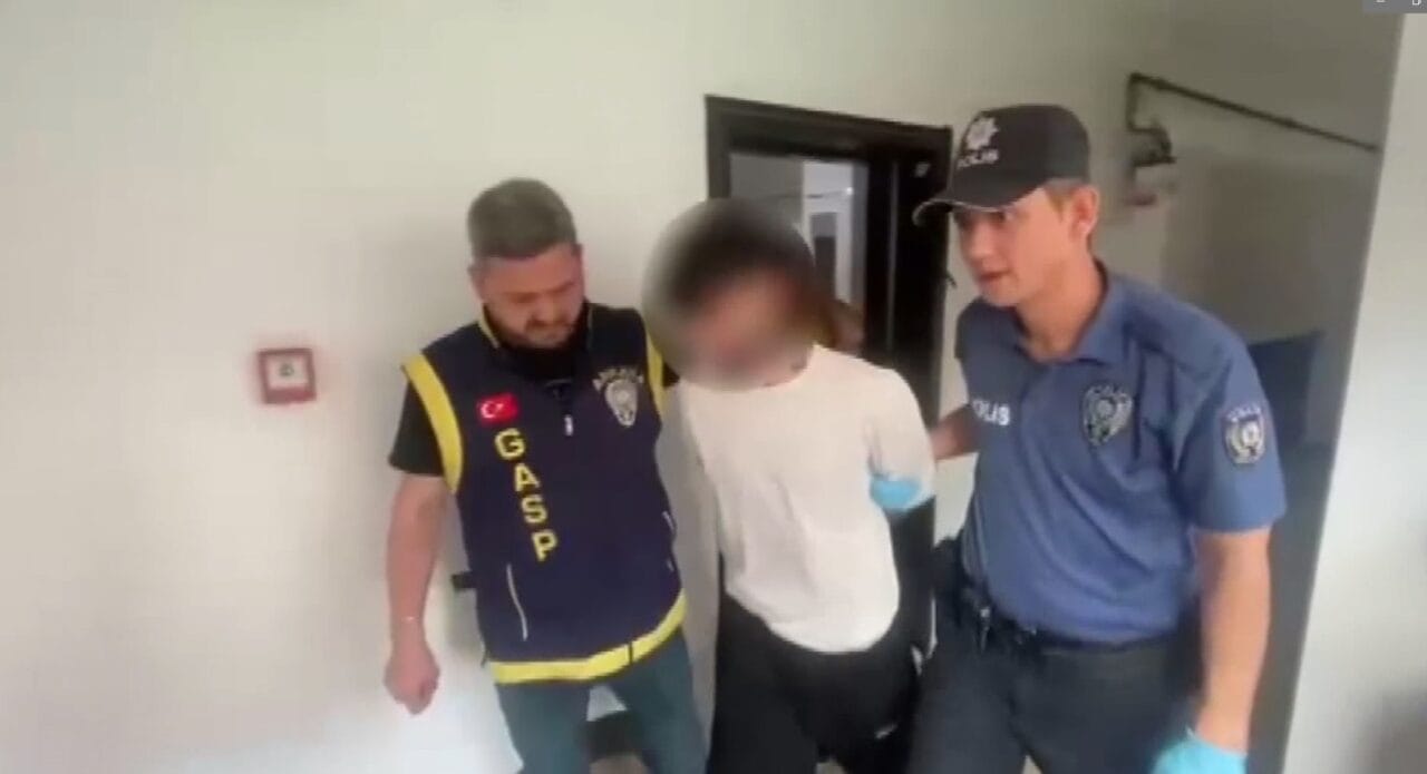 Ankara’da "Ağa" lakaplı örgüt liderine yönelik düzenlenen operasyonda, tehditle para