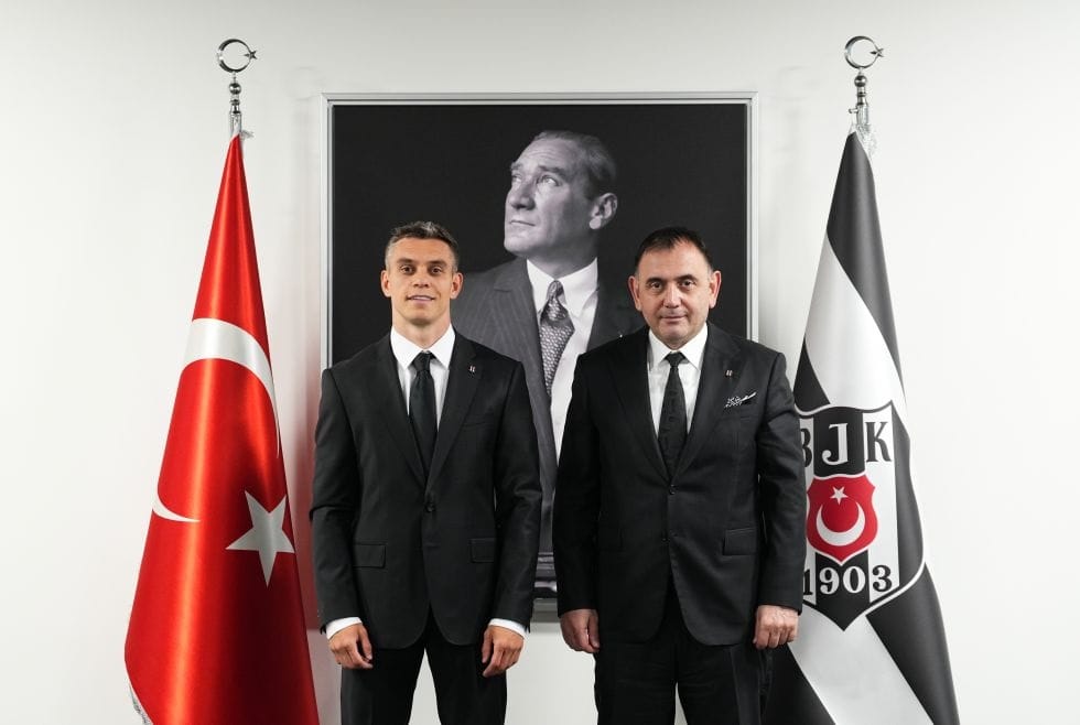 Beşiktaş, Arsenal'den transfer ettiği 31 yaşındaki Belçikalı kanat oyuncusu Leandro