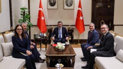 Cumhurbaşkanı Yardımcısı Cevdet Yılmaz, Dünya Bankası Türkiye Ülke Direktörü Jean-Christophe