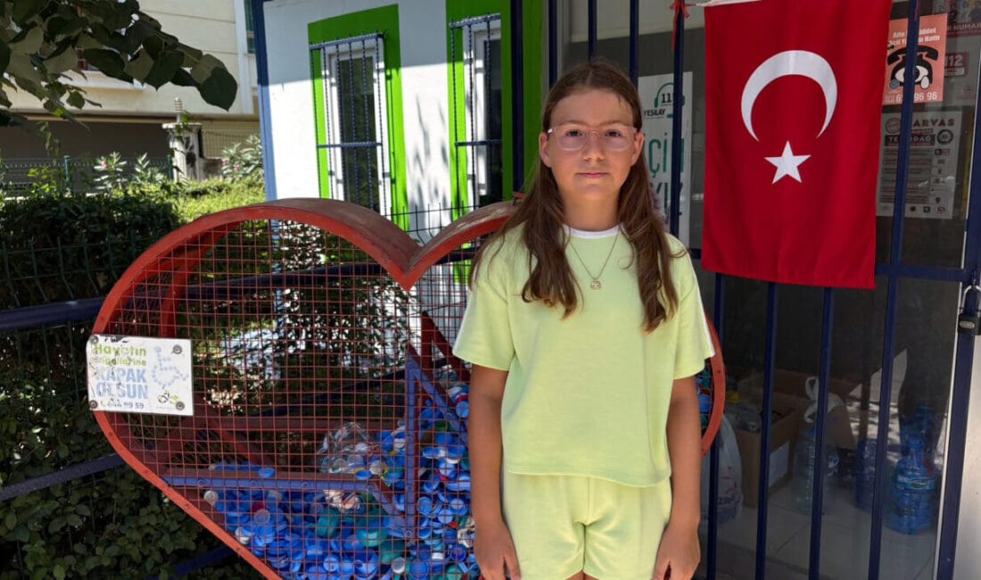 Denizli’den Çorlu’ya İyilik Köprüsü: 10 Yaşındaki Öykü’den 10 Bin Mavi Kapak Denizli'de yaşayan 10 yaşındaki Öykü Öntürk, engelli bireylere tekerlekli sandalye