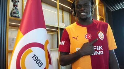 Galatasaray Ugochukwu Transferini KAP’a Bildirdi Galatasaray, Burnley'den kiraladığı 21 yaşındaki Fransız orta saha oyuncusu Lesley