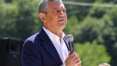 CHP Grup Başkanı Özgür Özel, Kastamonu'da yaptığı açıklamada, CHP'nin iktidar