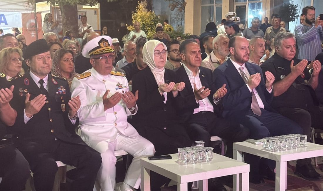 17 Ağustos’un Yıl Dönümünde Gece Yürüyüşü: “Deprem Değil İhmal Öldürür” Marmara Depremi’nin 27. yılında Yalova’da saatler tam 03.02’yi gösterdiğinde derin