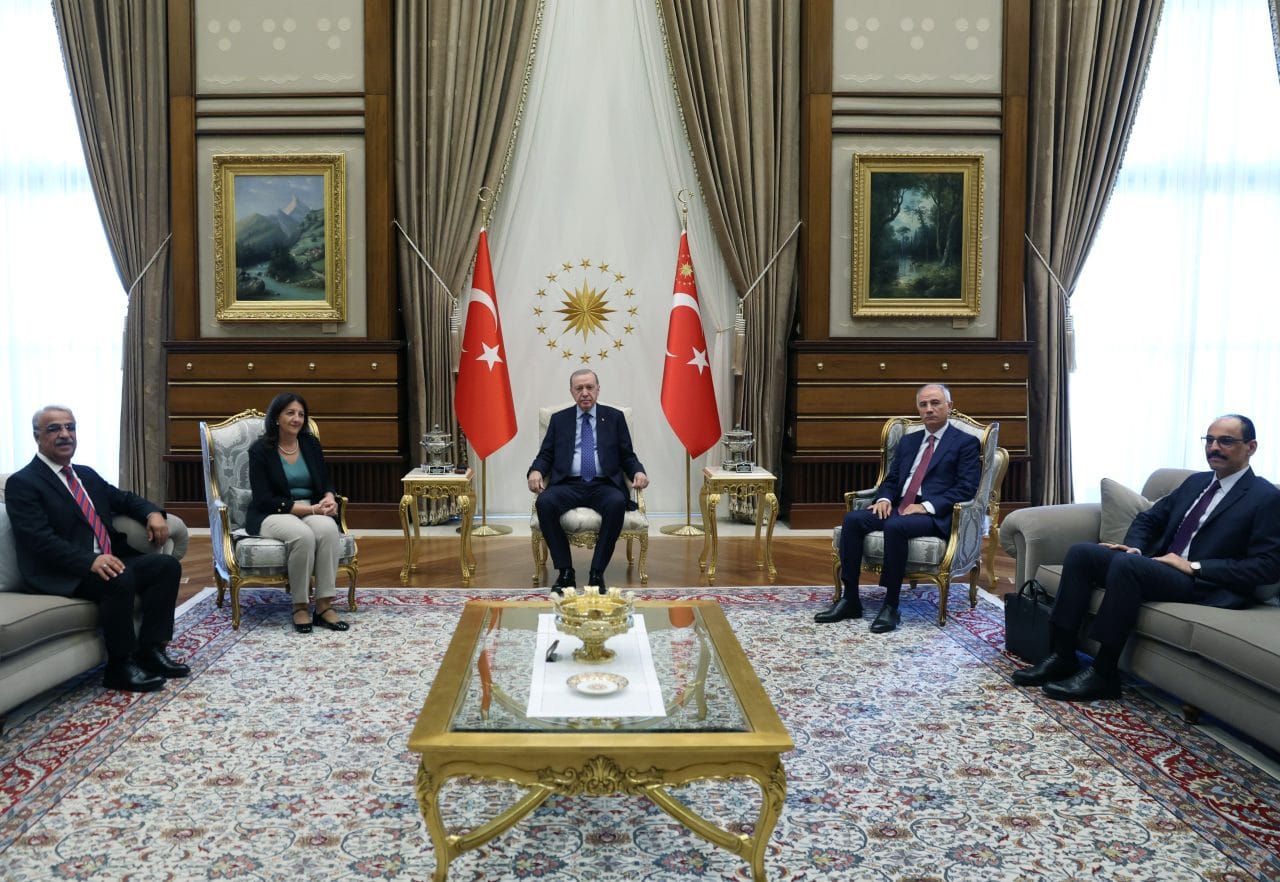 Cumhurbaşkanı Erdoğan ile Beştepe'de 1,5 saat süren bir görüşme gerçekleştiren