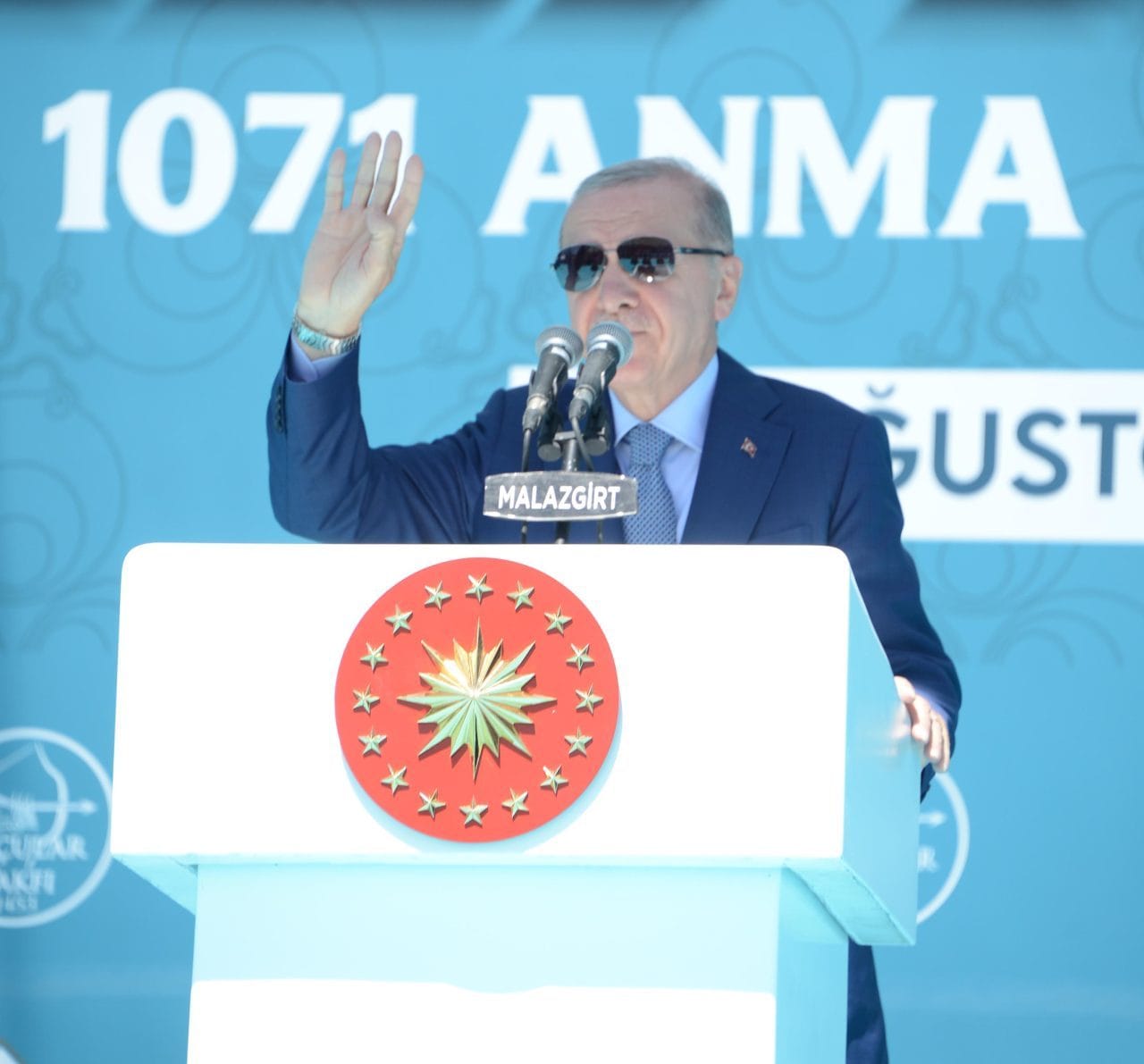 Cumhurbaşkanı Erdoğan, Malazgirt Zaferi'nin 955'inci yıl dönümünde "Bölgemizde tarih yeniden