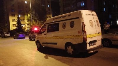 Kayseri’de yabancı uyruklu kadın evinde ölü bulundu Kayseri’nin Talas ilçesinde yakınlarının haber alamadığı 61 yaşındaki yabancı uyruklu
