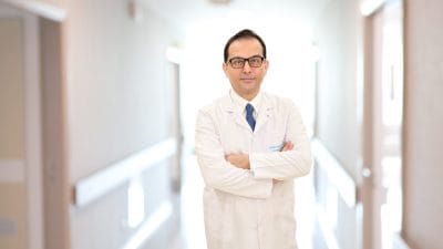 Gastroenteroloji Uzmanı Doç. Dr. Genco Gençdal, kalın bağırsak kanserinden korunmak
