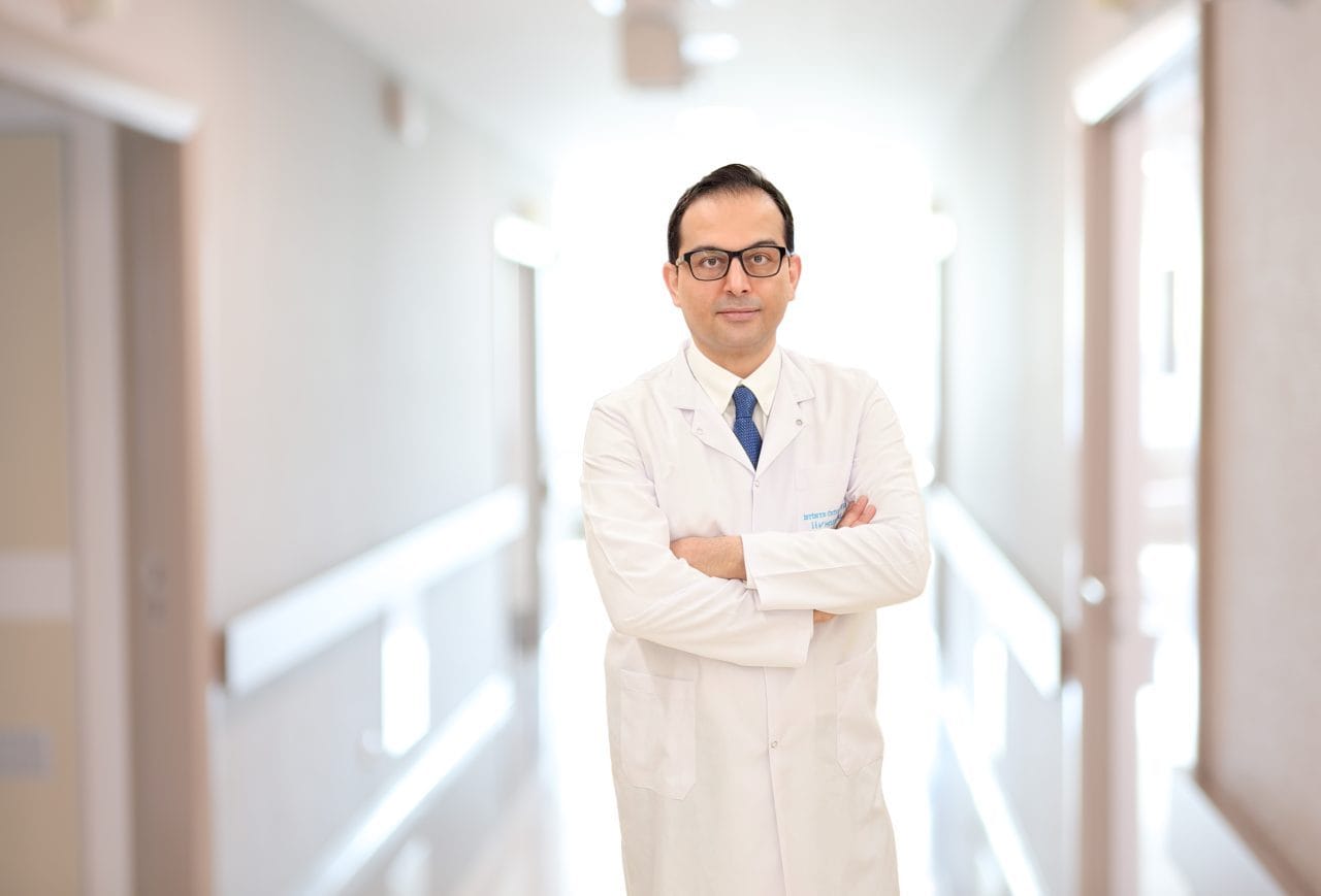 Gastroenteroloji Uzmanı Doç. Dr. Genco Gençdal, kalın bağırsak kanserinden korunmak