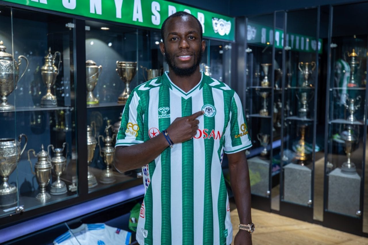 TÜMOSAN Konyaspor, son olarak Hamburg forması giyen Fransız kanat oyuncusu