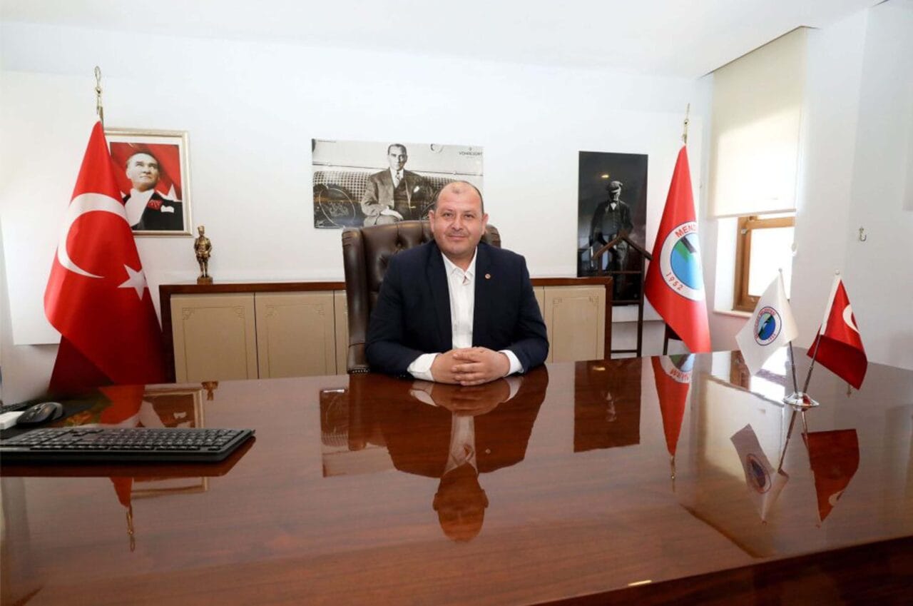 İzmir Cumhuriyet Başsavcılığı'nın yürüttüğü 'rüşvet' ve 'irtikap' soruşturmasında Menderes Belediye