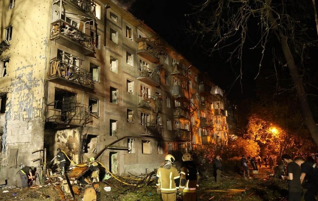 Rusya Kiev’i Vurdu: 9 Ölü, 30 Yaralı Rus ordusunun Kiev'e düzenlediği balistik füze saldırılarında 9 kişi hayatını