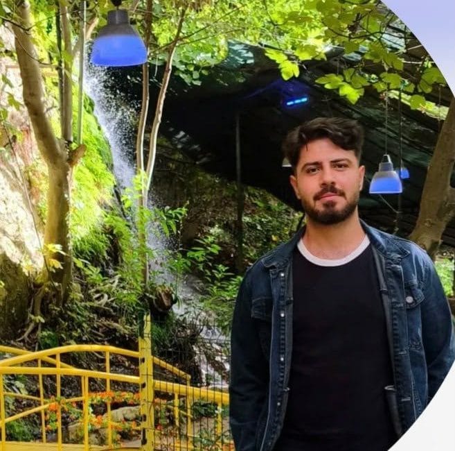 Mersin Tarsus'ta sıcak havada serinlemek için sulama kanalına giren 25