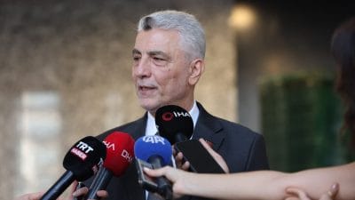 Ticaret Bakanı Ömer Bolat Duyurdu: Katarlı Yatırımcılardan Türkiye’ye Yeni Yatırım Hamlesi Ticaret Bakanı Ömer Bolat, Katar ile olan ticaret hacmini 5
