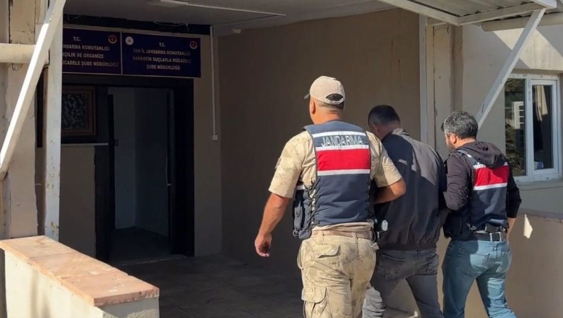 8 İlde Dev Mafya Operasyonu: 76 Gözaltı İçişleri Bakanlığı duyurdu: Hesaplarında 3,2 milyar TL'lik yasa dışı para