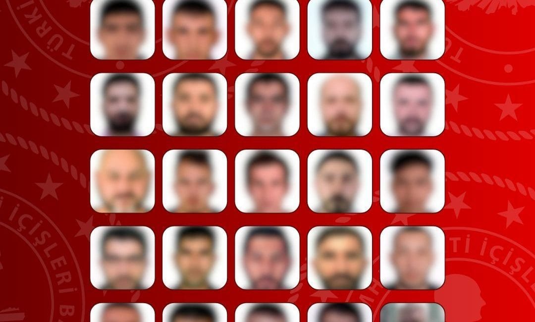 8 Ülkeden 76 Suçlu Türkiye’ye İade Edildi İçişleri Bakanlığı, aralarında kırmızı bültenle aranan 29 kişinin de bulunduğu