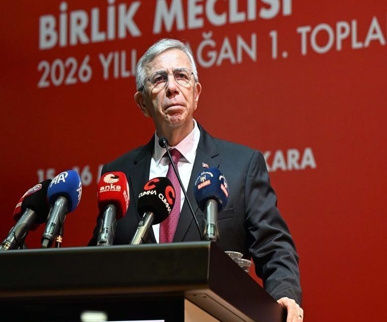 CHP’de Flaş Ayrılık: Ankara Büyükşehir Belediye Başkanı Mansur Yavaş İstifa Etti Ankara Büyükşehir Belediye Başkanı Mansur Yavaş CHP'den istifa ettiğini açıkladı;