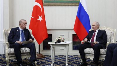 Cumhurbaşkanı Recep Tayyip Erdoğan, Şanghay İşbirliği Örgütü Zirvesi nedeniyle gittiği