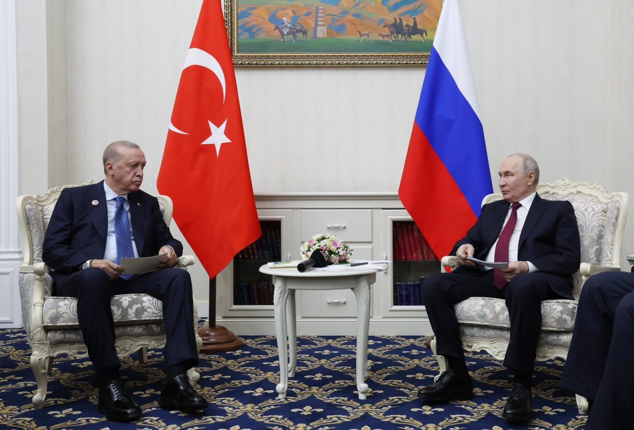 Cumhurbaşkanı Recep Tayyip Erdoğan, Şanghay İşbirliği Örgütü Zirvesi nedeniyle gittiği