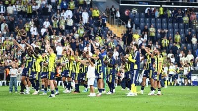 Fenerbahçe, Eyüpspor'u 8-0'lık tarihi skorla mağlup ederek lig tarihindeki en