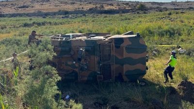 Iğdır'ın Aralık ilçesinde devriye görevi sırasında askeri aracın devrilmesi sonucu