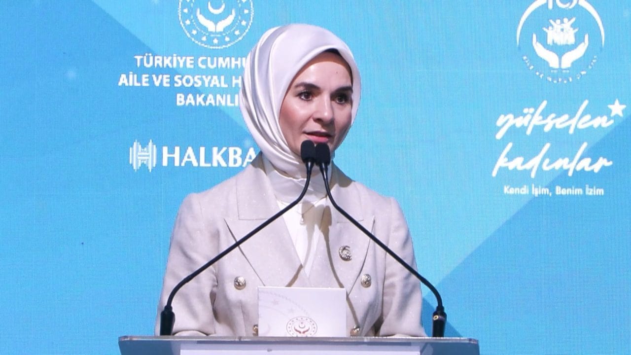 Bakan Mahinur Özdemir Göktaş İstanbul'da açıkladı: Türkiye'de kendi işini kuran