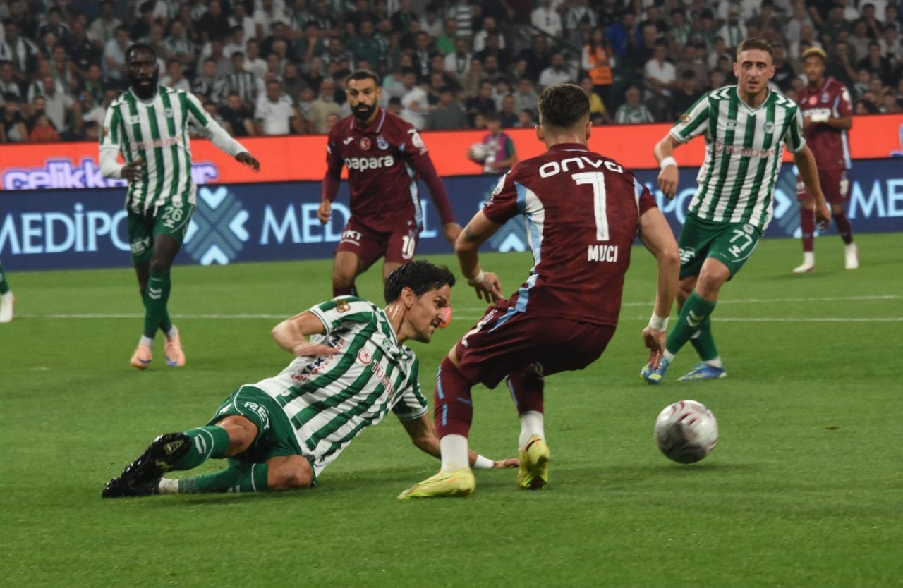 Trendyol Süper Lig'in 5. haftasında Konyaspor, 2. dakikada Rajmund Tóth'un