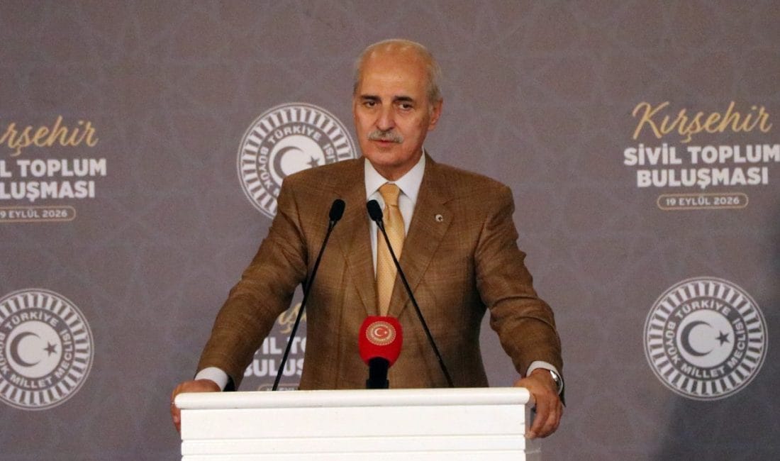 Kurtulmuş’tan Kırşehir’de Terörsüz Türkiye Mesajı TBMM Başkanı Numan Kurtulmuş, Kırşehir'de yaptığı tarihi açıklamada Türkiye'nin geri