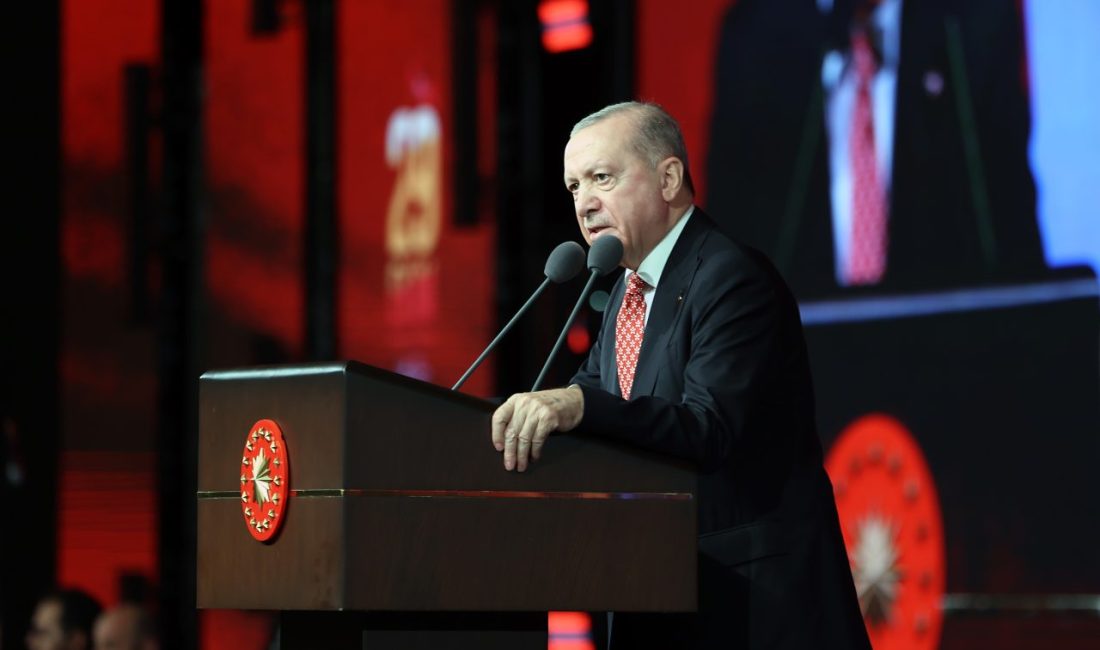Erdoğan’dan “Türk asrı” mesajı: Cumhuriyet’in 103’üncü yılında liderler Beştepe’de buluştu Erdoğan, Cumhuriyet’in 103’üncü yılındaki liderler buluşmasında Türk dünyasının dayanışma içinde