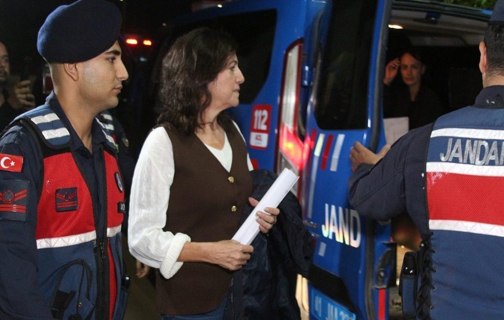 Çukurova Belediyesine yönelik yolsuzluk ve usulsüzlük iddialarının araştırıldığı soruşturmada, mevcut