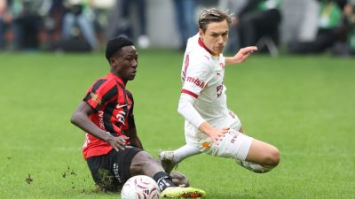 Galatasaray, Gençlerbirliği deplasmanında 88'inci dakikada İrfan Can Eğribayat'ın kendi kalesine