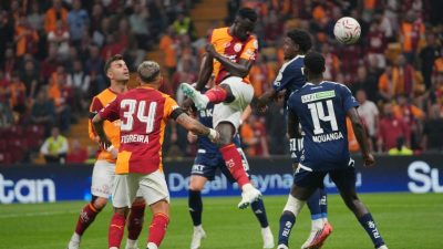 Galatasaray, Torreira’nın kırmızı kartıyla 10 kişi kaldığı maçta Kasımpaşa karşısında