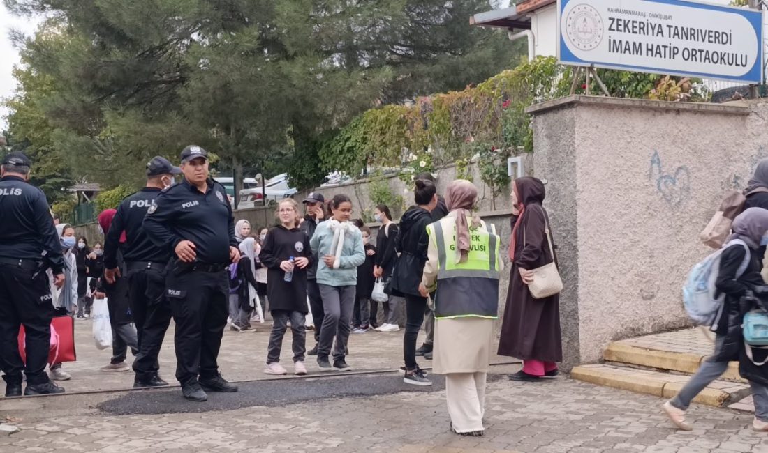 Kahramanmaraş’ta Kimyasal Koku Paniği: İki Okul Tahliye Edildi Kahramanmaraş'ta bir ortaokulda yayılan kimyasal madde şüphesi taşıyan koku nedeniyle