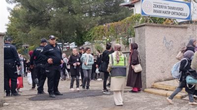 Kahramanmaraş'ta bir ortaokulda yayılan kimyasal madde şüphesi taşıyan koku nedeniyle