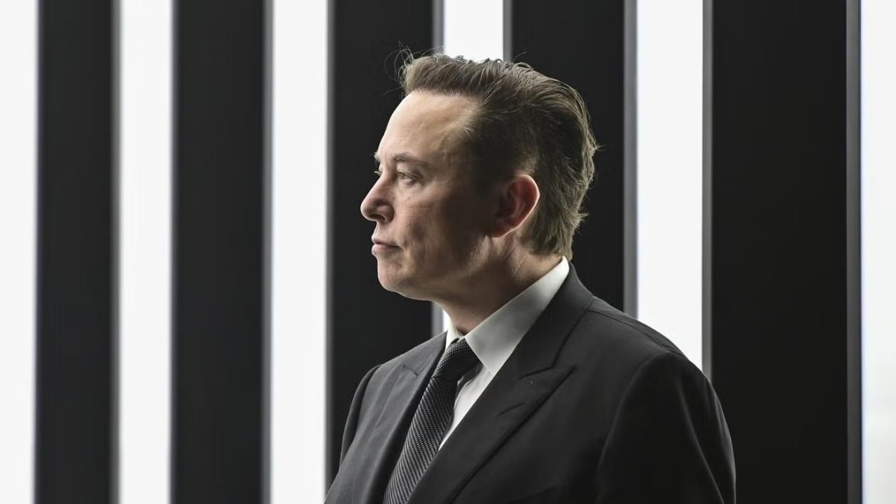 Elon Musk, Ukrayna'nın askeri iletişimde kullandığı Starshield uydu sisteminin ABD