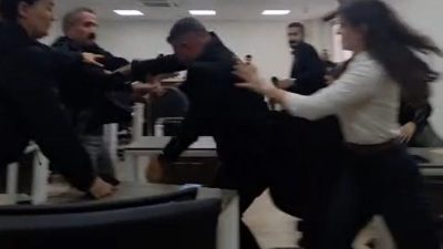 Silopi Belediyesi’nde ek bütçe görüşmeleri sırasında başlayan tartışma kısa sürede