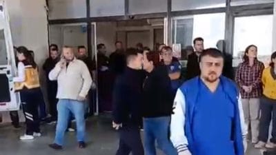 Soma’daki maden göçüğünde 2 madenci sağ kurtarılırken, Sağlık Bakanı Kemal