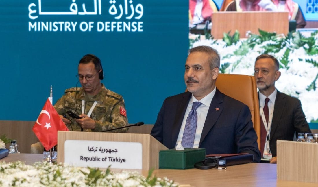 Türkiye, Suudi Arabistan ve Pakistan’dan kritik savunma kararı Türkiye, Suudi Arabistan ve Pakistan, Riyad’daki toplantıda kolektif savunma kararlarını