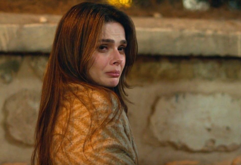 Uzak Şehir’de Cihan’ın evlilik kararı Alya’yı sarstı Hamile olduğunu öğrenen Alya, Cihan’ın evlilik kararıyla sarsılırken Uzak Şehir’in